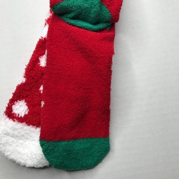2 Pair Pack Holiday Time Women's Low Cut Socks Red/Green Gingerbread Man 4-10 - Picture 4 of 6
